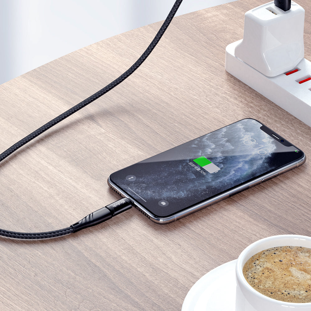 USB-C - Lightning McDodo OT-7680 -data- ja latausadapteri, Musta
