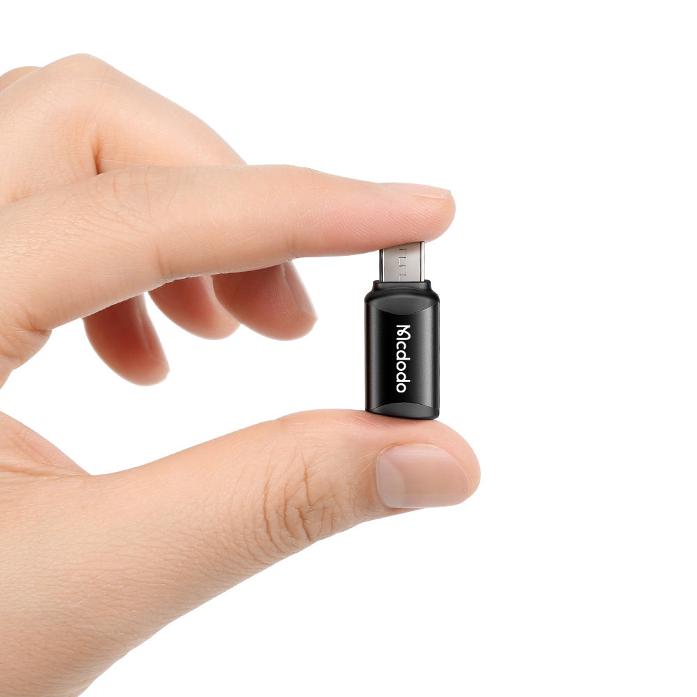 USB-C - microUSB McDodo OT-7690 -datasiirtymis- ja latausadapteri, Musta