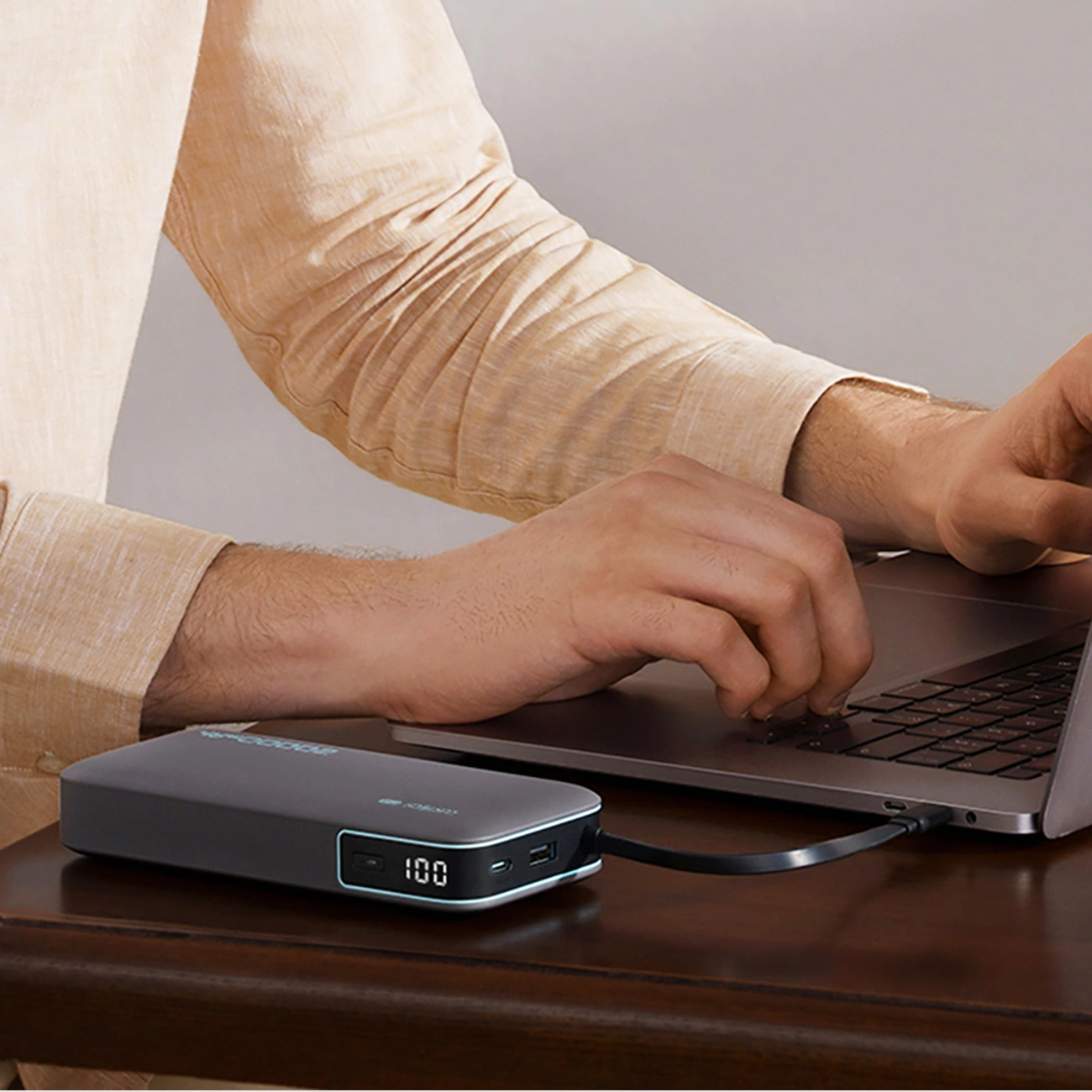 Ulkoinen akku Cuktech, 20000mAh, 55W, QC + PD, 1 x USB-A - 2 x USB-C, Harmaa CUKP200NGLDG