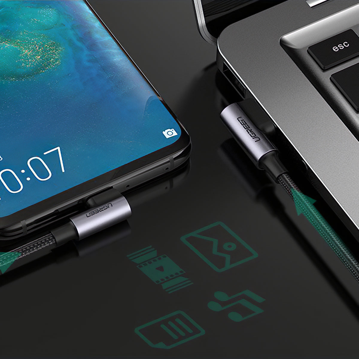 UGREEN US176 Angled USB-A - USB-C Data ja Latauskaapeli, 18W, 2m, Musta