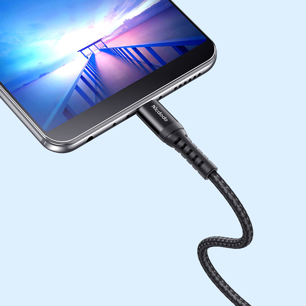 USB-A - microUSB McDodo CA-2281 -data- ja latauskaapeli, 18W, 1m, Musta