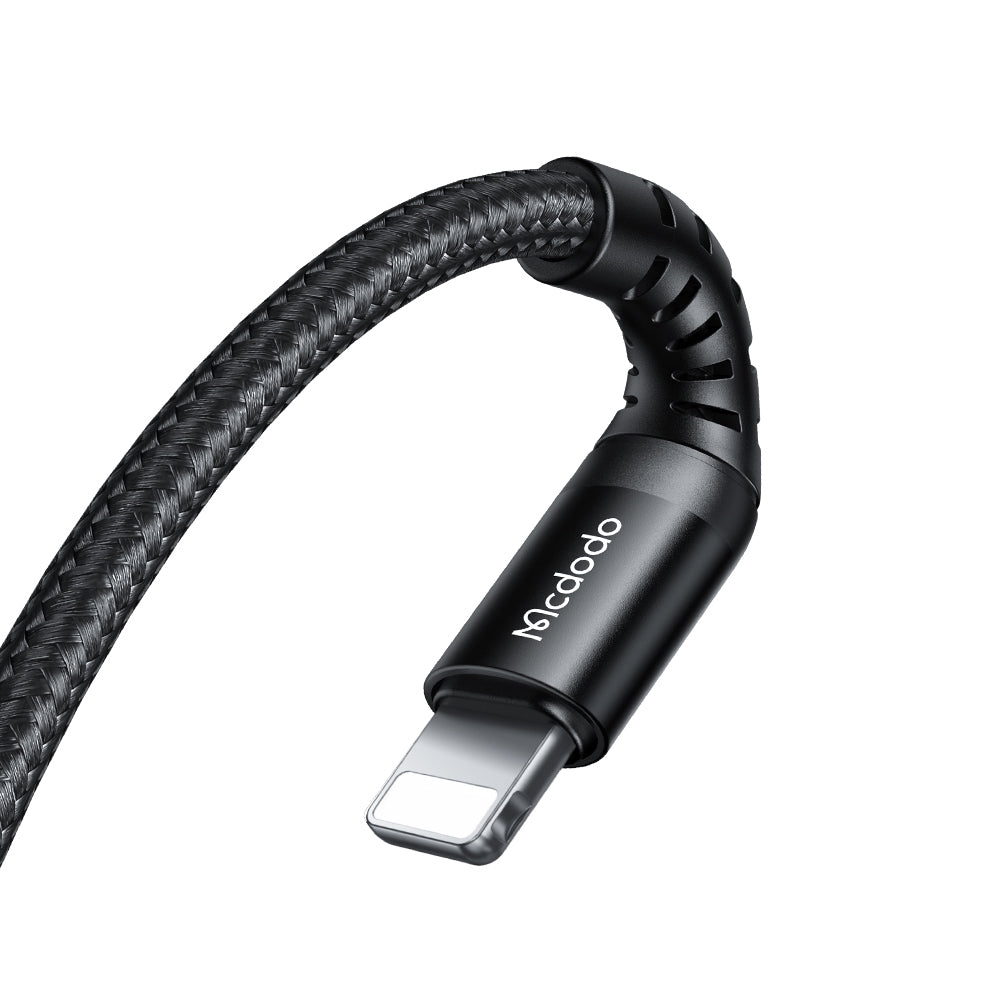 USB-C - Lightning McDodo CA-5631 -data- ja latauskaapeli, 36W, 1m, Musta