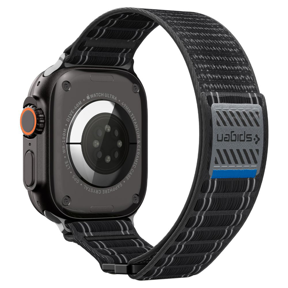 Spigen WBF0 -ranneke Apple Watch 49mm / 46mm / 45mm / 44mm -sarjoille, Musta AMP10141