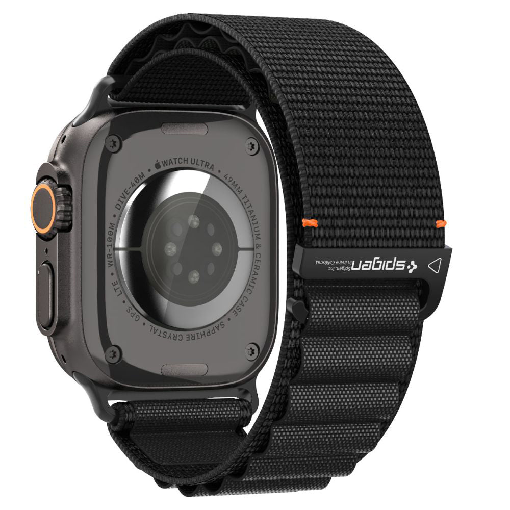 Spigen WBF1 -ranneke Apple Watch 49mm / 46mm / 45mm / 44mm -sarjoille, Musta AMP10144
