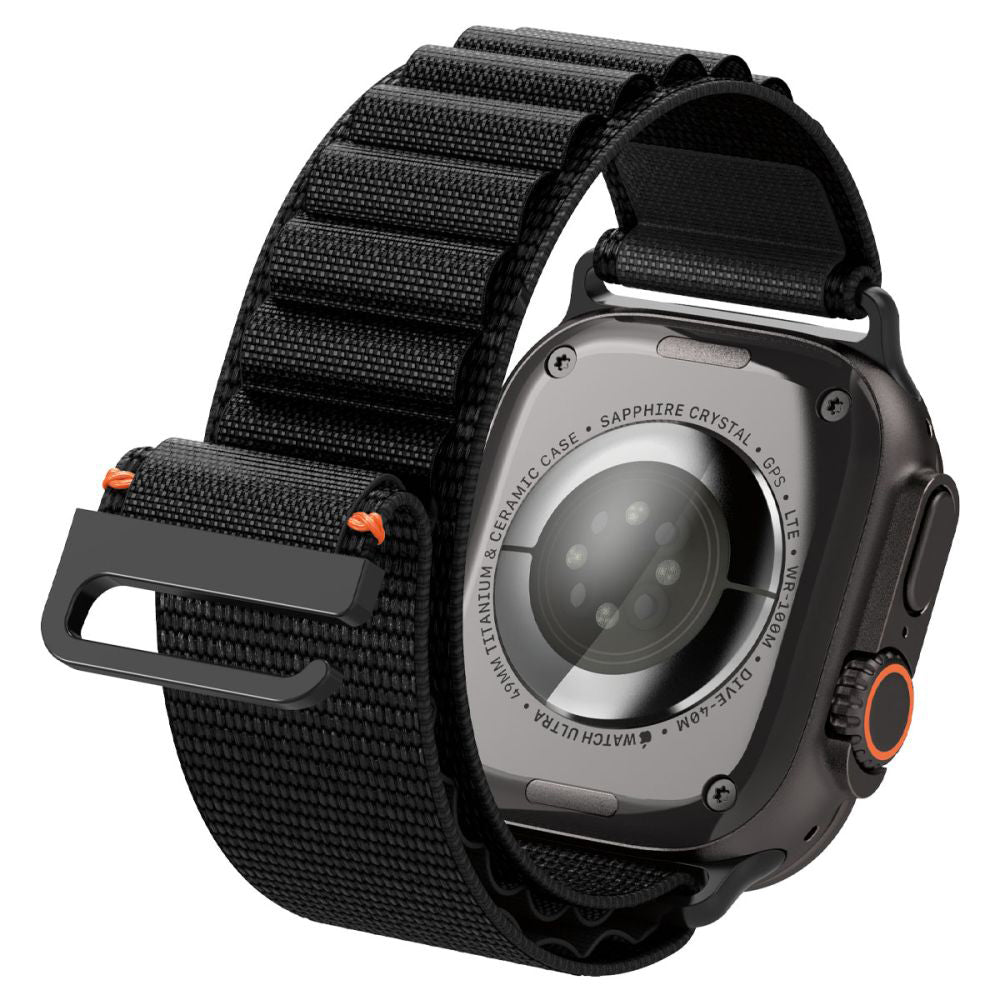 Spigen WBF1 -ranneke Apple Watch 49mm / 46mm / 45mm / 44mm -sarjoille, Musta AMP10144