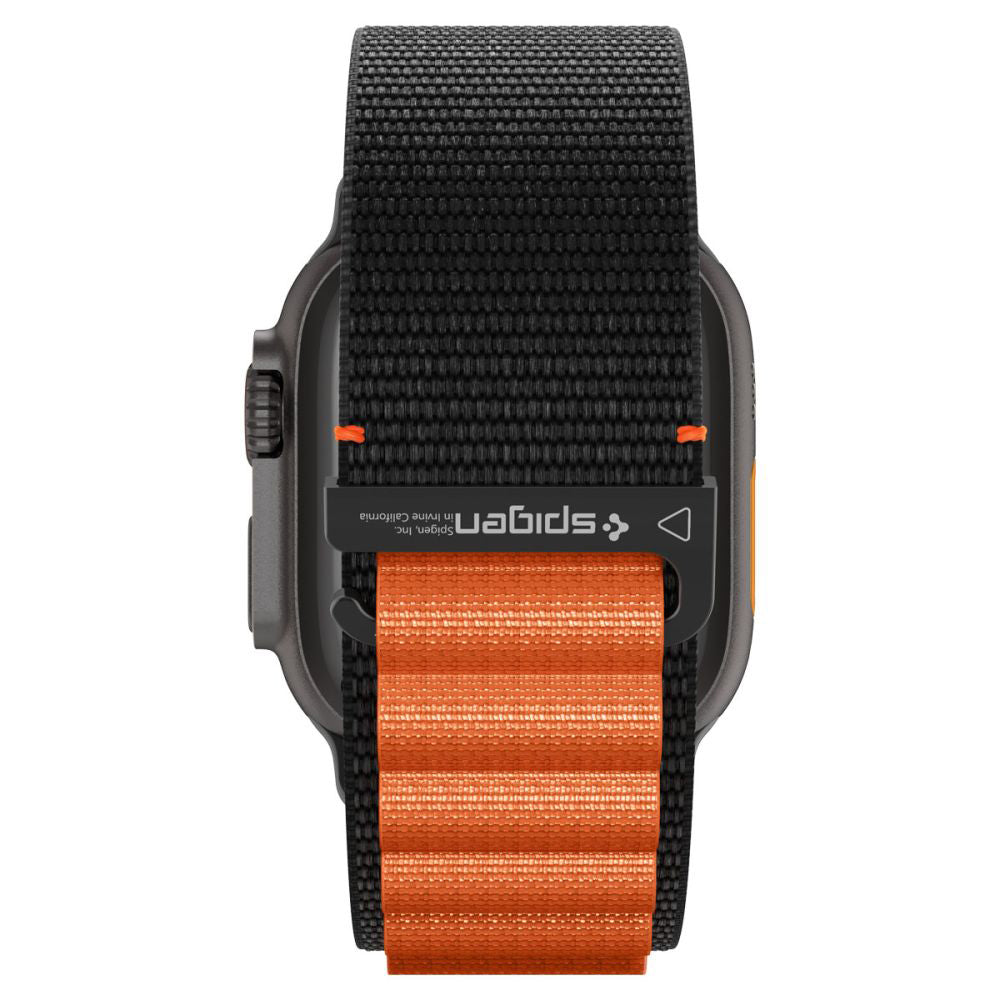 Spigen WBF1 -ranneke Apple Watch 49mm / 46mm / 45mm / 44mm -sarjalle, Musta Oranssi AMP10145