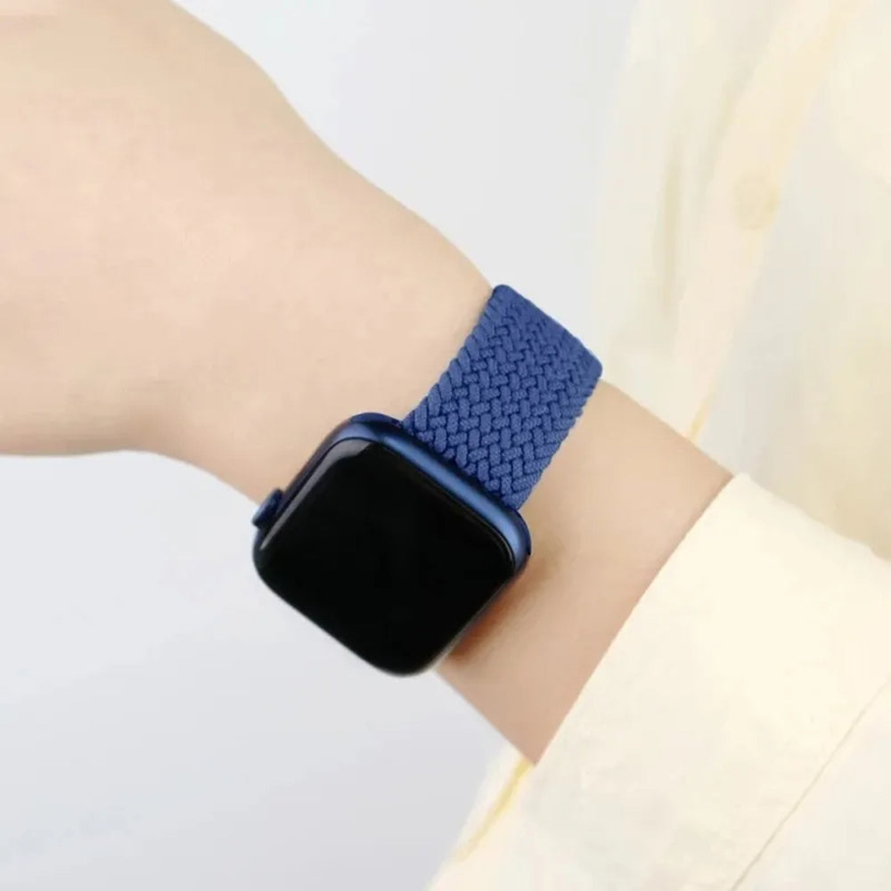 Techsuit W032 -ranneke Apple Watch 42mm / 41mm / 40mm / 38mm -sarjalle, Tummansininen