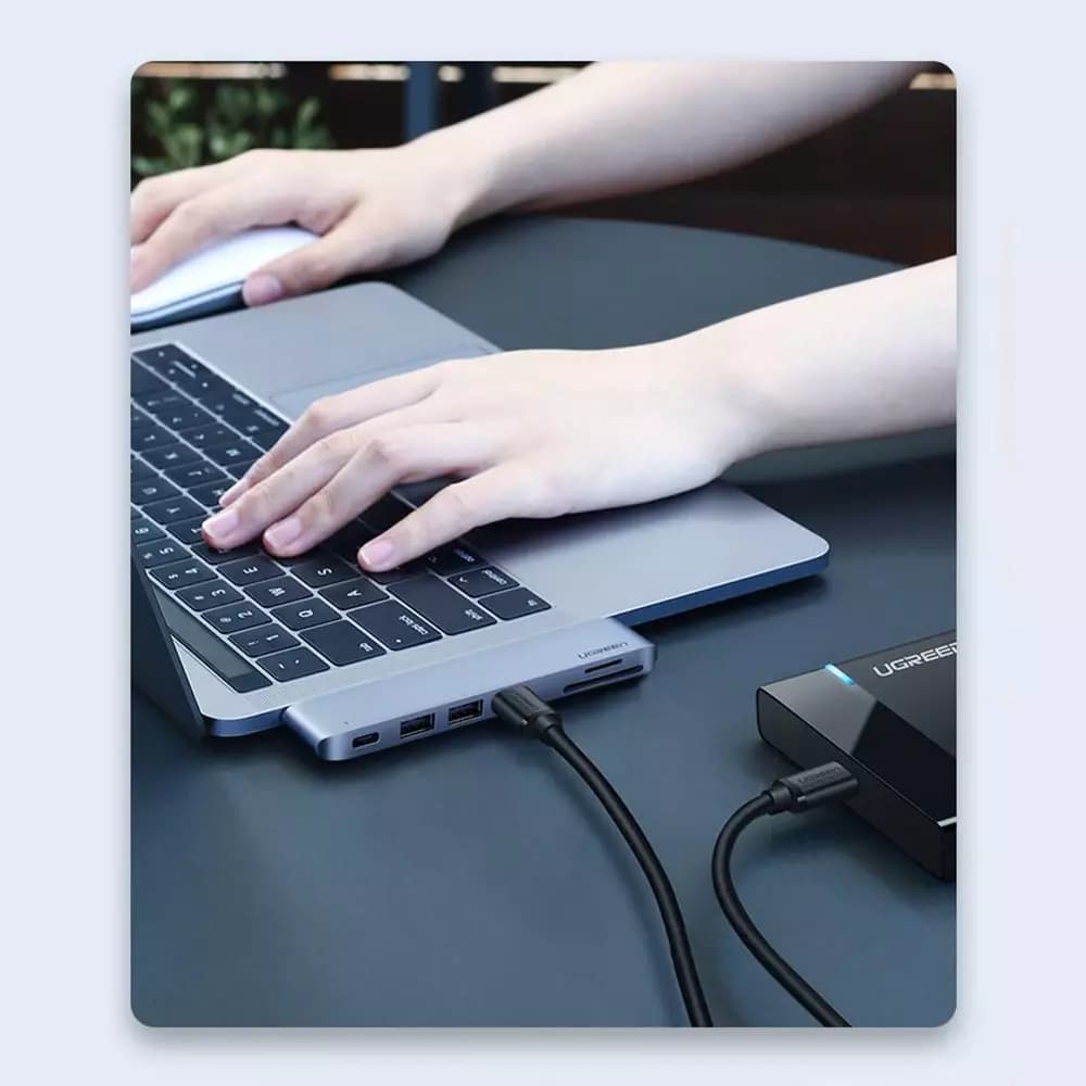 UGREEN CM251 USB-C -keskitin Apple MacBook Pro / Air, 3 x USB-A 3.0 - 1 x USB-C - 1 x SD - 1 x microSD, Harmaa