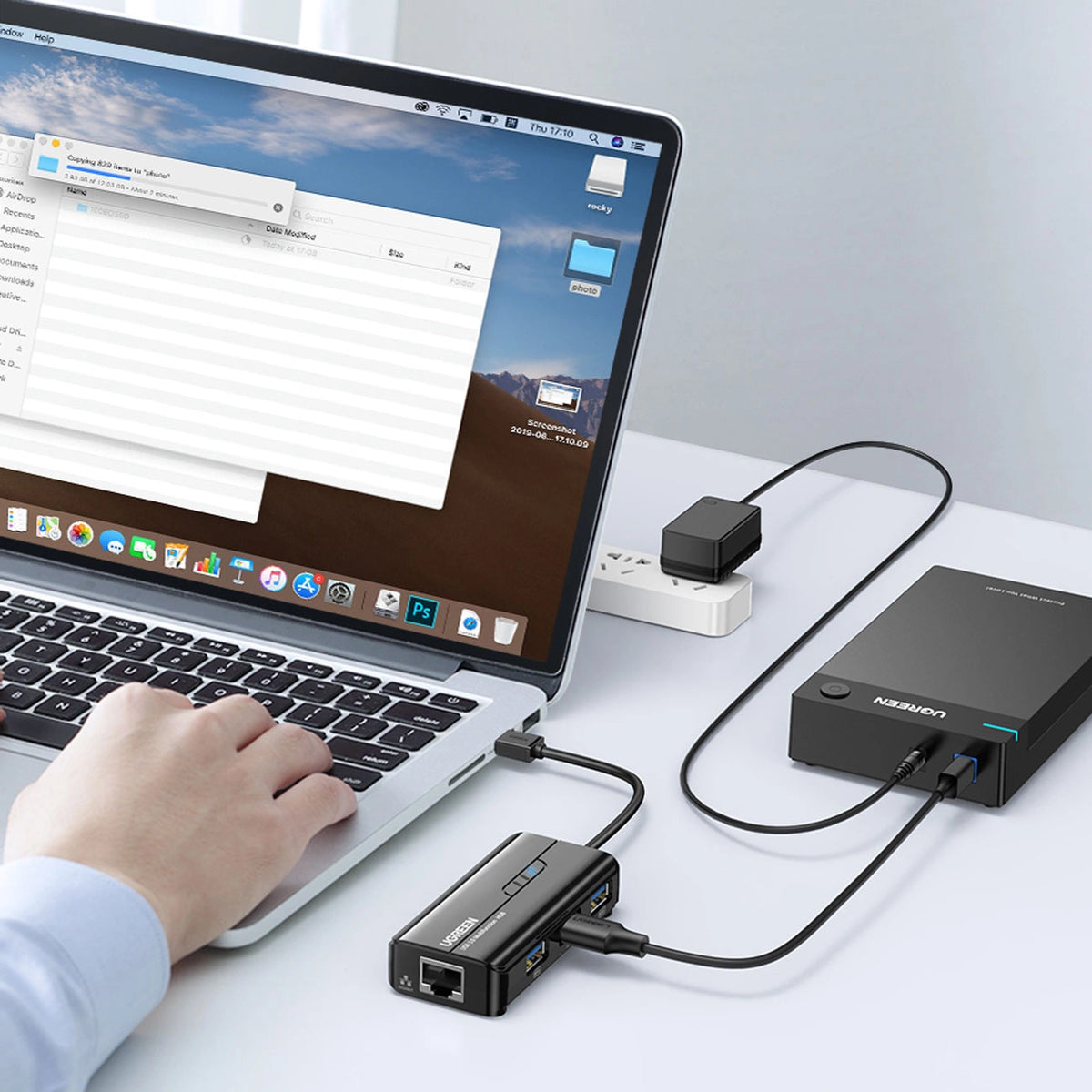 UGREEN 20265 USB-hubi, 3 x USB-A 3.0 - 1 x RJ45, Musta