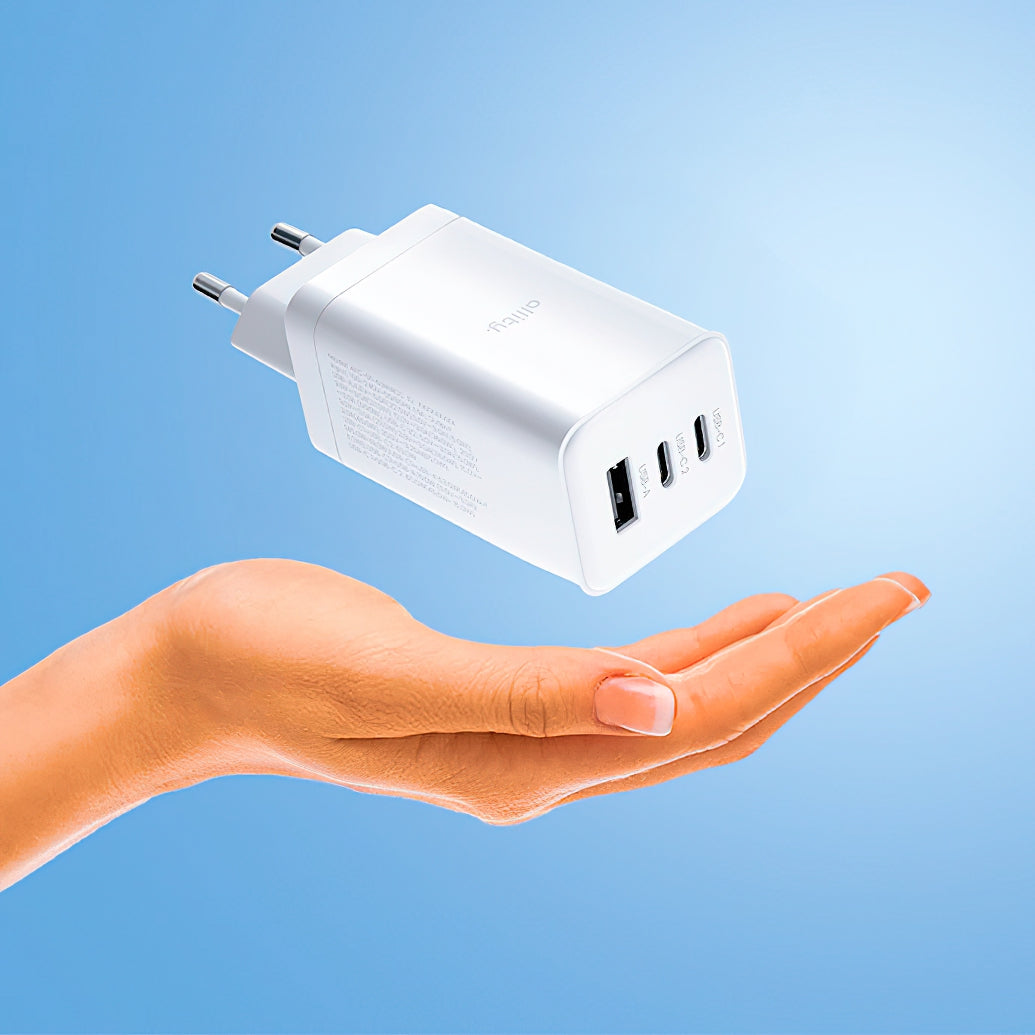 Allity-verkkolaturi. ATC-01-65WACC Fast, 65W, 3.25A, 1 x USB-A - 2 x USB-C, Valkoinen