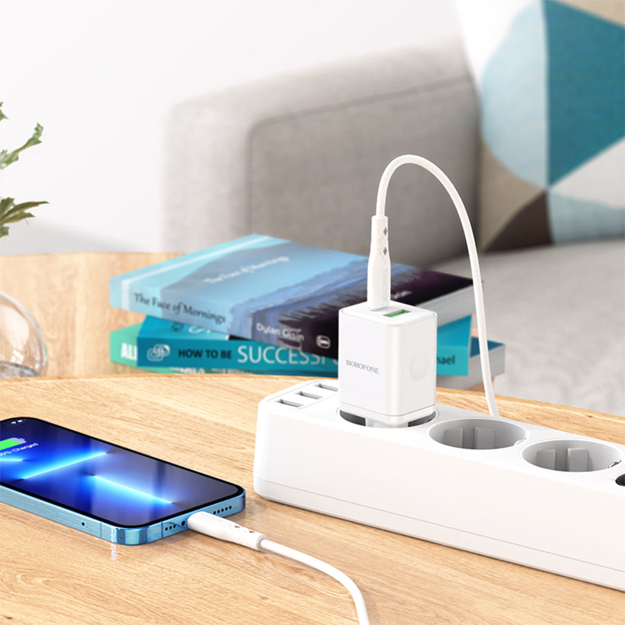 Verkkolaturi Lightning-kaapelilla Borofone BN7, 20W, 3A, 1 x USB-A - 1 x USB-C, Valkoinen