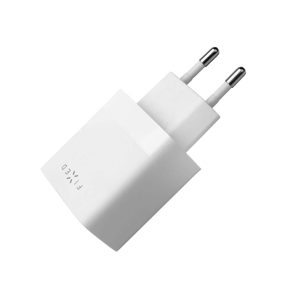 Verkkolaturi USB-C-kaapelilla Fixed, 17W, 3A, 2 x USB-A, Valkoinen