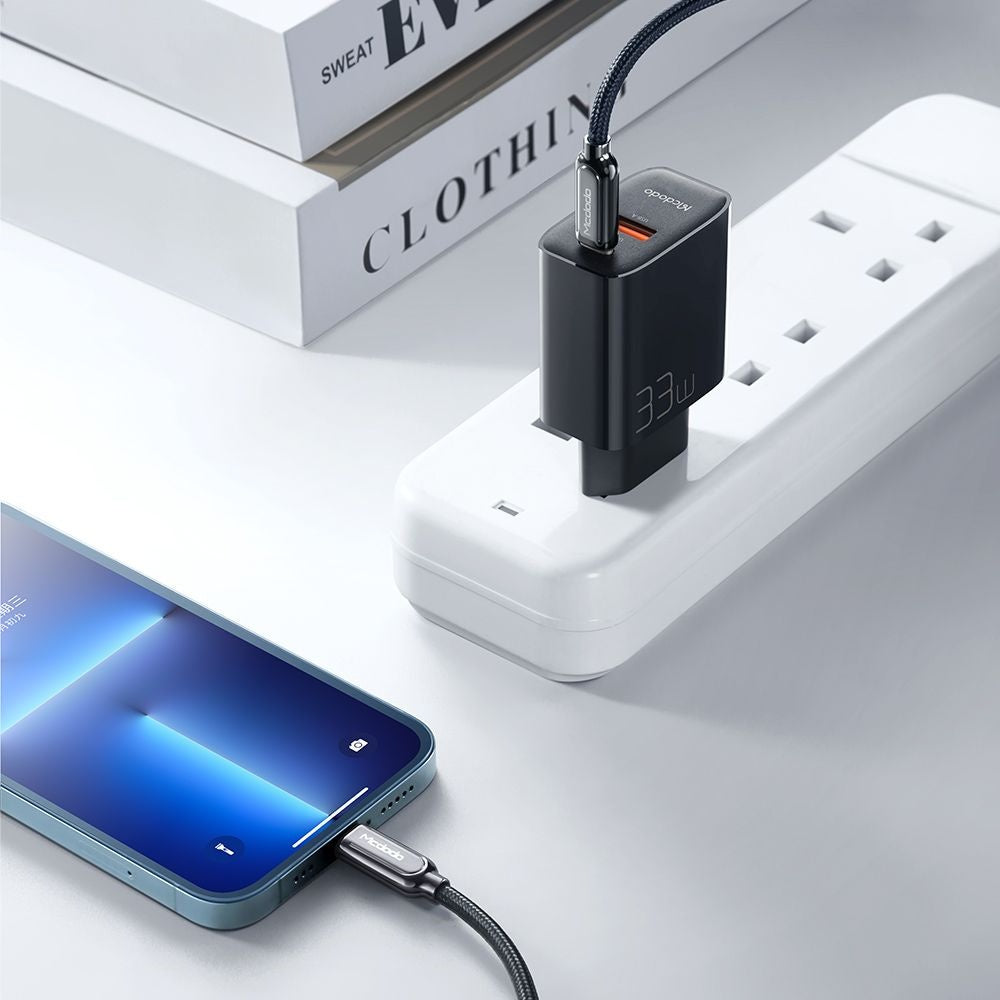 McDodo CH-0921 -verkkolaturi, 33W, 3A, 1 x USB-A - 1 x USB-C, Musta
