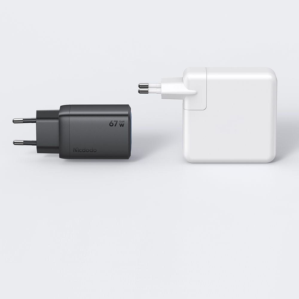 McDodo CH-0970 Gana Mini -verkkolaturi, 67W, 3A, 1 x USB-A - 2 x USB-C, Musta