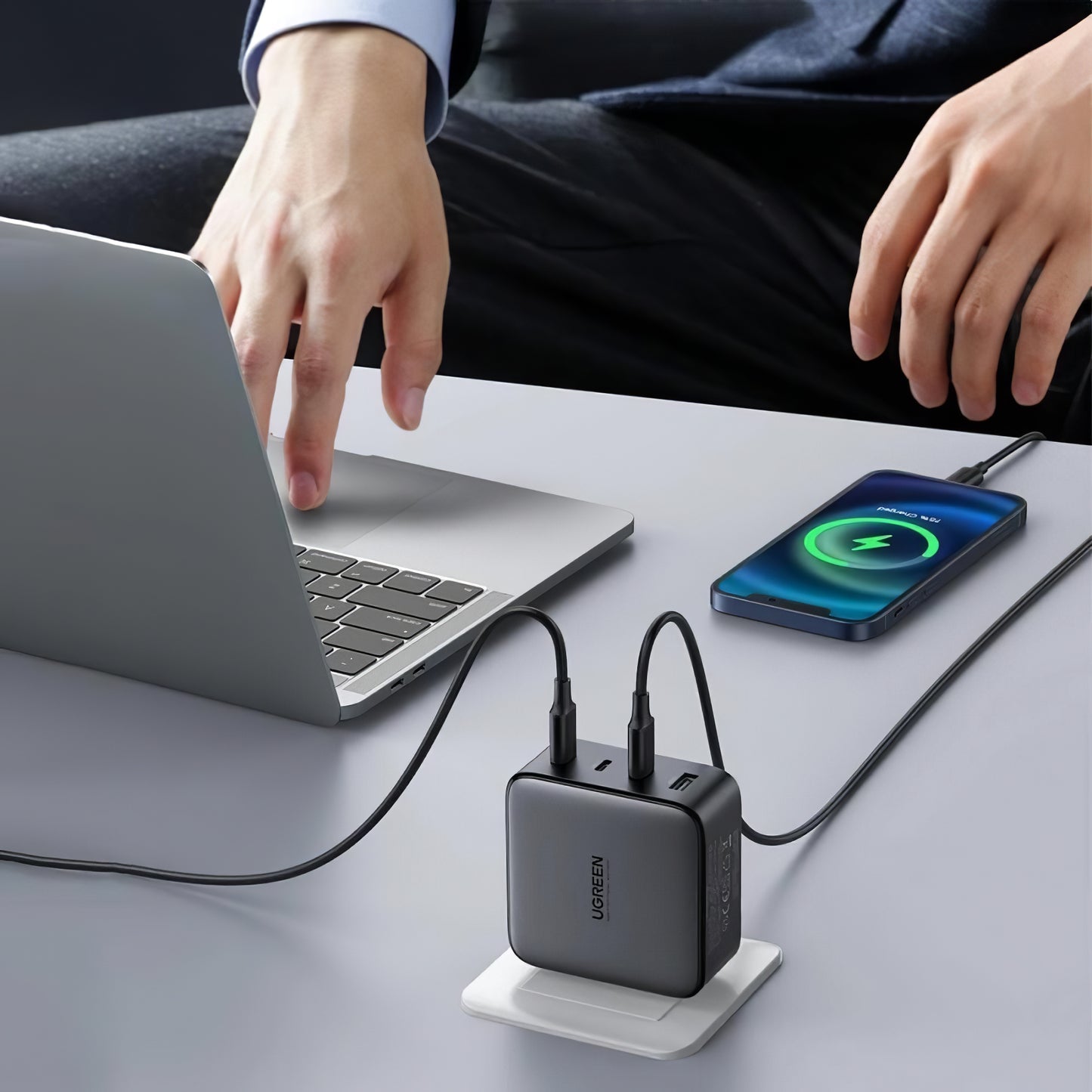 Verkkolaturi UGREEN CD226, 100W, 3A, 1 x USB-A - 3 x USB-C, musta