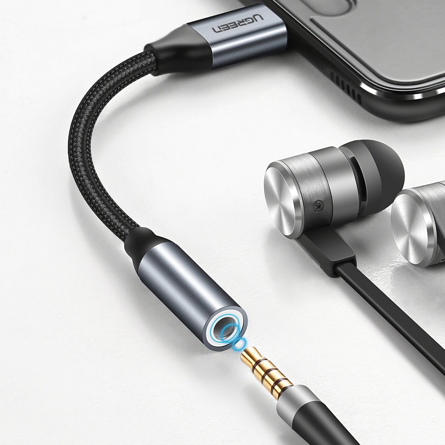 Audioadapteri USB-C - 3.5mm UGREEN AV142, Harmaa