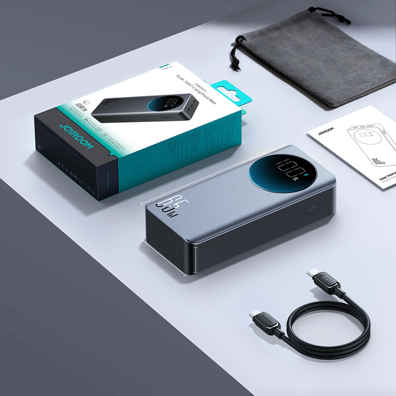 Joyroom JR-PBF05 Pro ulkoinen akku, 30000mAh, 65W, QC + PD, 1 x USB-A - 2 x USB-C, Musta