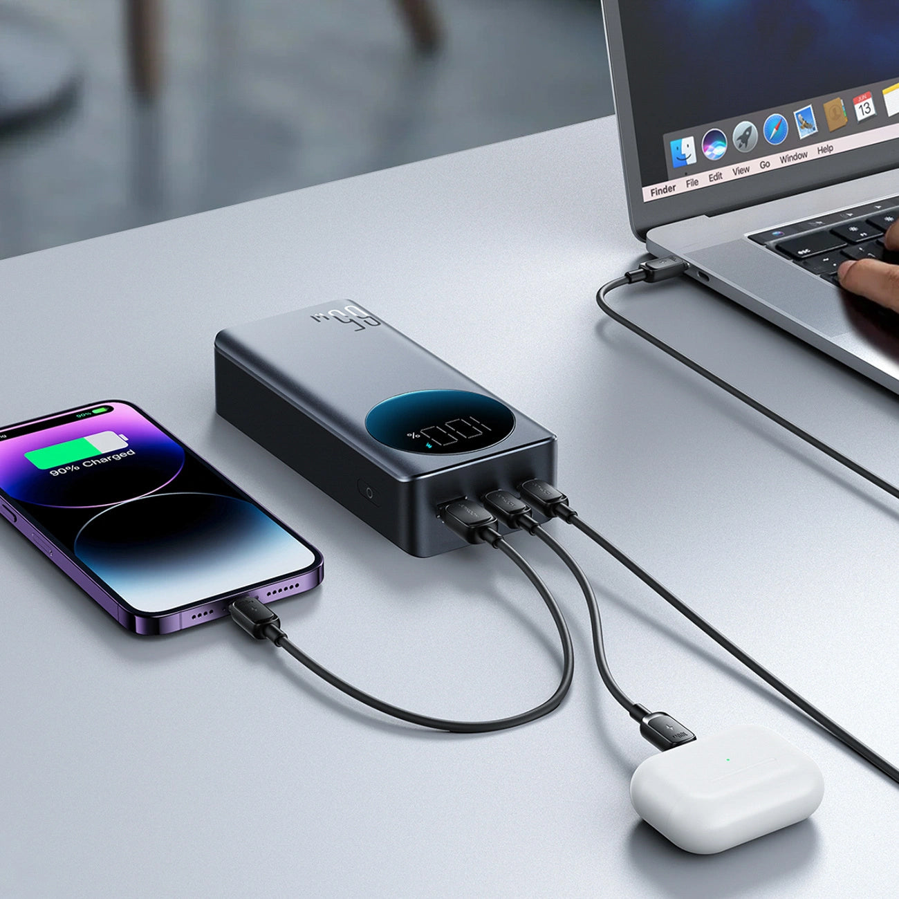Joyroom JR-PBF05 Pro ulkoinen akku, 30000mAh, 65W, QC + PD, 1 x USB-A - 2 x USB-C, Musta