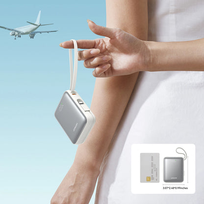 Ulkoinen akku Joyroom JR-PBF27, 10000mAh, 22.5W, PD, 1 x Lightning - 2 x USB-C, Valkoinen