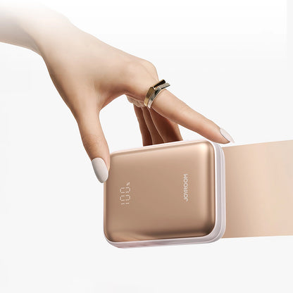 Ulkoinen akku Joyroom JR-PBF27, 10000mAh, 22.5W, PD, 1 x Lightning - 2 x USB-C, Kultainen