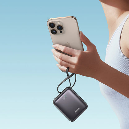 Ulkoinen akku Joyroom JR-PBF27, 10000mAh, 22.5W, PD, 1 x Lightning - 2 x USB-C, Musta