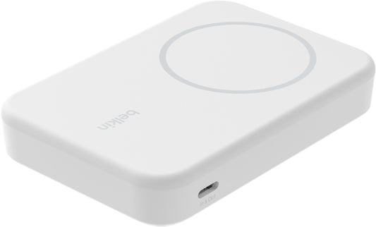 Belkin BoostCharge Pro langaton ulkoinen akku jalustalla, 8000mAh, 15W, FQI, 1 x QI - 1 x USB-C, Valkoinen BPD007btWH