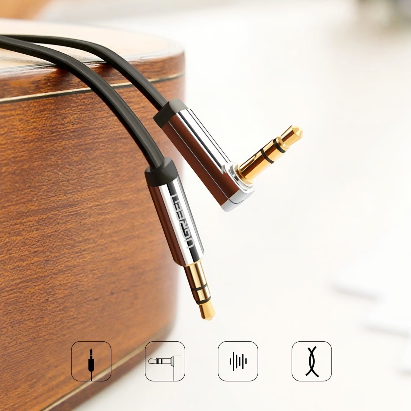 Audiojohto 3.5mm - 3.5mm UGREEN AV119 Angled, 2m, Musta