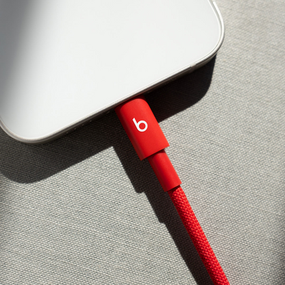 USB-C - Lightning Beats -data- ja latauskaapeli, 1.5m, Punainen MFEH4ZM/A
