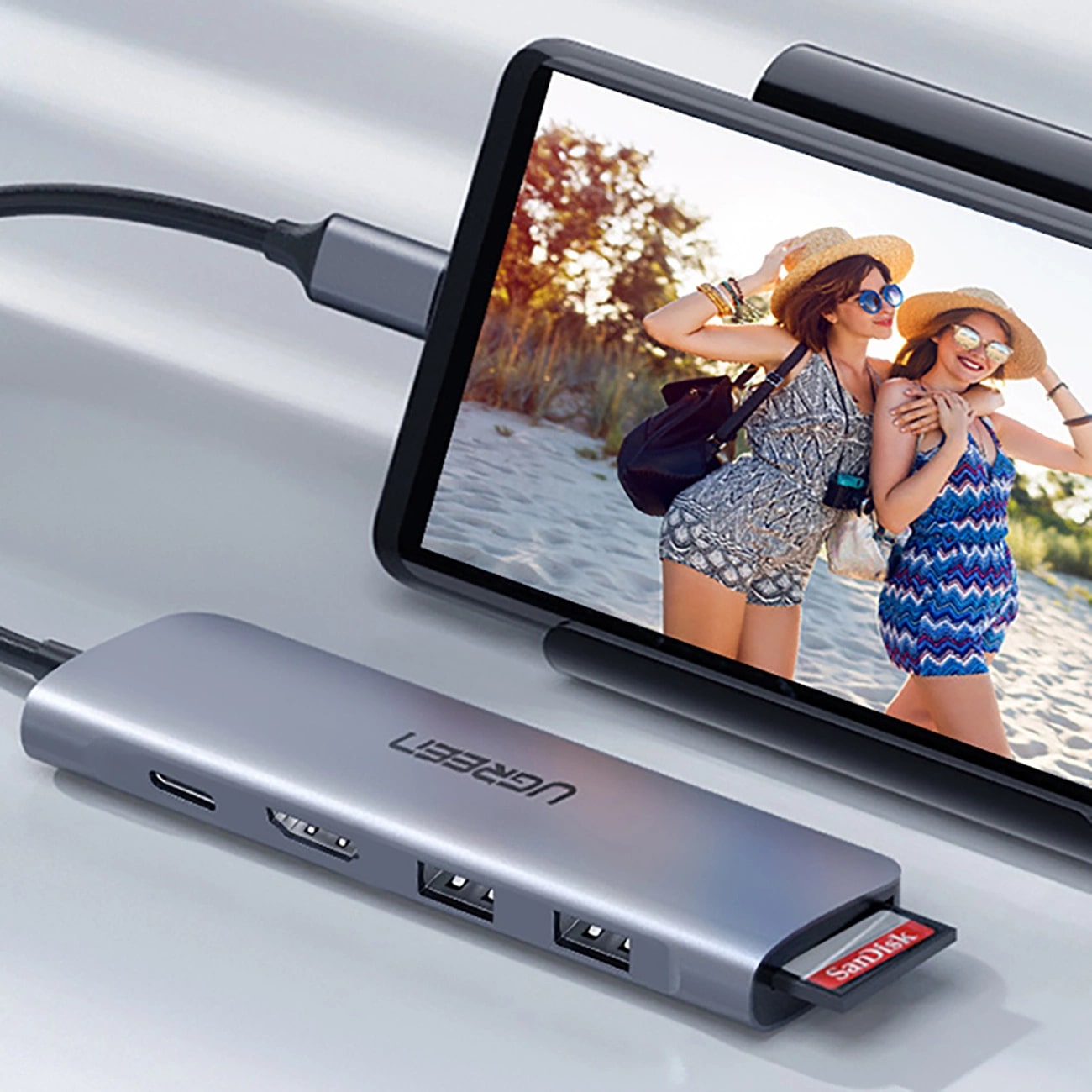 Hub USB-C UGREEN CM195 (15214), 2 x USB-A 3.0 - 1 x USB-C - 1 x HDMI - 1 x SD - 1 x microSD, Harmaa