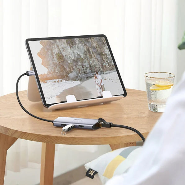 Hub USB-C UGREEN CM252, 3 x USB-A 3.0 - 1 x USB-C - RJ45, Harmaa