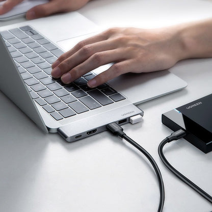 UGREEN USB-C -keskitin Apple MacBook Pro / Air -sarjalle, 3 x USB-A 3.0 - 1 x USB-C - 1 x HDMI, Harmaa