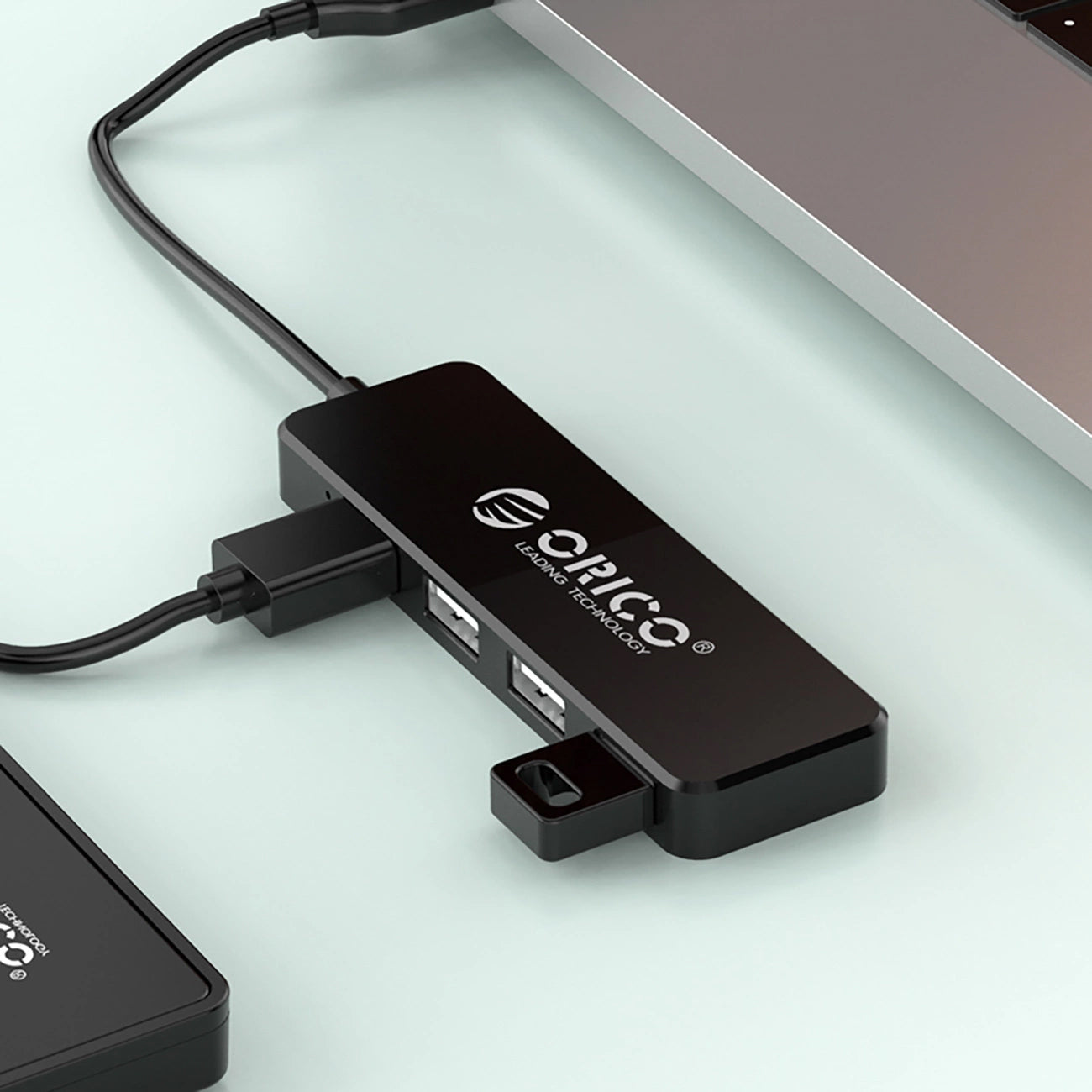 USB-hubi Orico FL01, 4 x USB-A, Musta