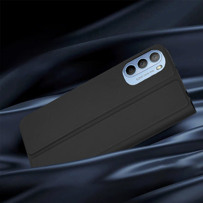 Suojakuori Motorola Moto G31 / G41:lle, Techsuit, Magskin Book, Musta