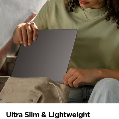 Spigen Airskin -kotelo Apple MacBook Air 13 tuumaa (2026) / (2025) / (2024) / (2022), Musta satiini ACS11531