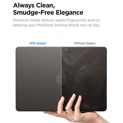 Spigen Airskin -kotelo Apple MacBook Air 13 tuumaa (2026) / (2025) / (2024) / (2022), Musta satiini ACS11531