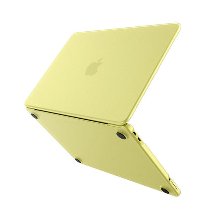 Spigen Airskin -kotelo Apple MacBook Neo 13 tuumaa varten, satiinikeltainen ACS11544