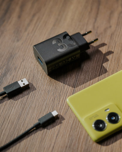 Motorola USB-C -verkkolaturi kaapelilla, 33W, 3A, 1 x USB-A, Musta PG38C06448