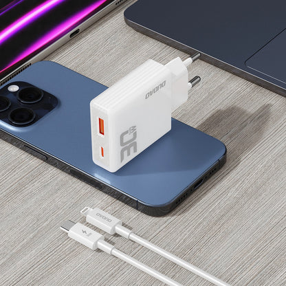 Dudao A30EUL verkkolaturi Lightning-kaapelilla, 30W, 3A, 1 x USB-A - 1 x USB-C, valkoinen 