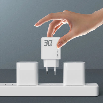 Dudao A30EUL verkkolaturi Lightning-kaapelilla, 30W, 3A, 1 x USB-A - 1 x USB-C, valkoinen 