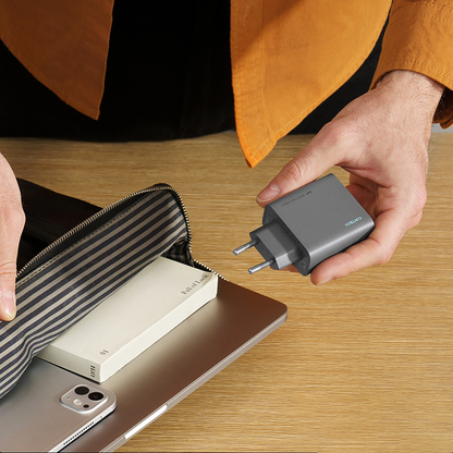 Cuktech-verkkolaturi, 65W, 3A, 1 x USB-A - 2 x USB-C, Harmaa CUKAD653EUGR