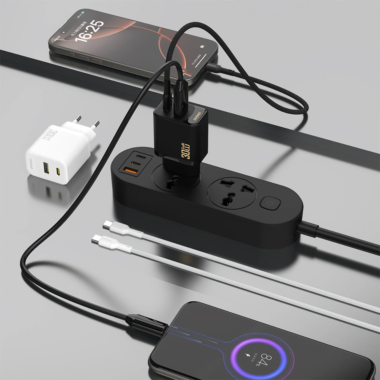 Dudao A27TEU -verkkolaturi, 30W, 3A, 1 x USB-A - 1 x USB-C, Musta