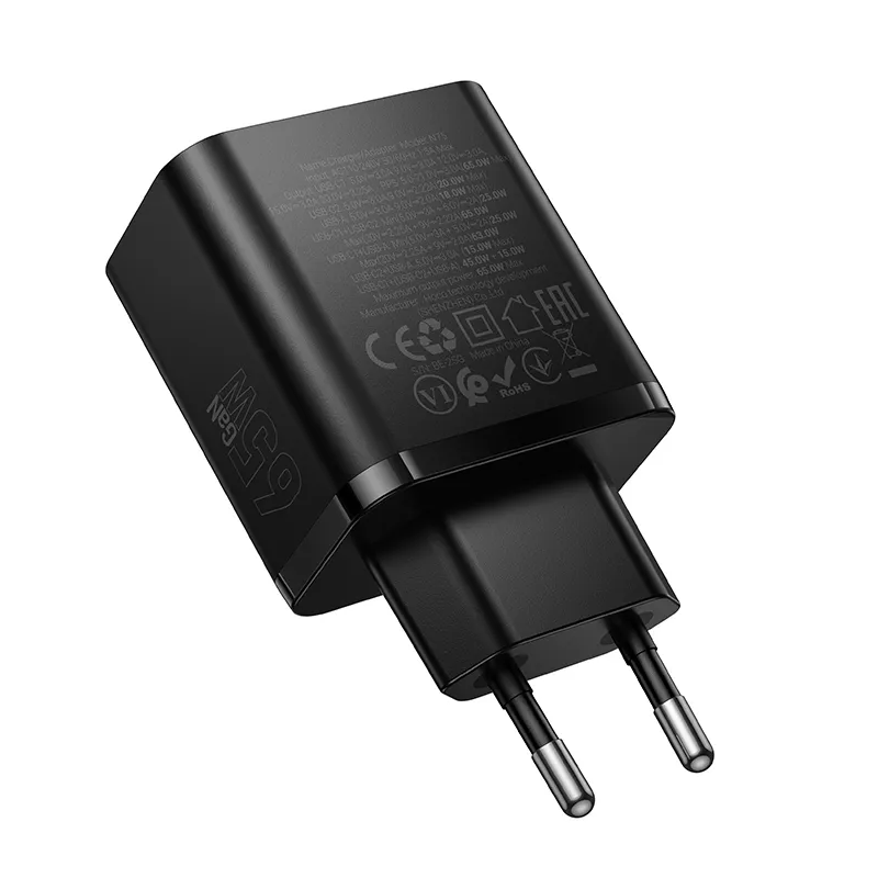 HOCO N75 Verkkolaturi, 65W, 3A, 1 x USB-A - 2 x USB-C, Musta