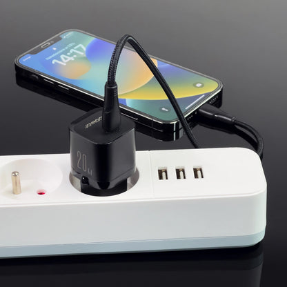 Joyroom JR-TCF02 Verkkolaturi, 20W, 3A, 1 x USB-C, Musta