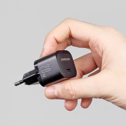 Joyroom JR-TCF02 Verkkolaturi, 20W, 3A, 1 x USB-C, Musta