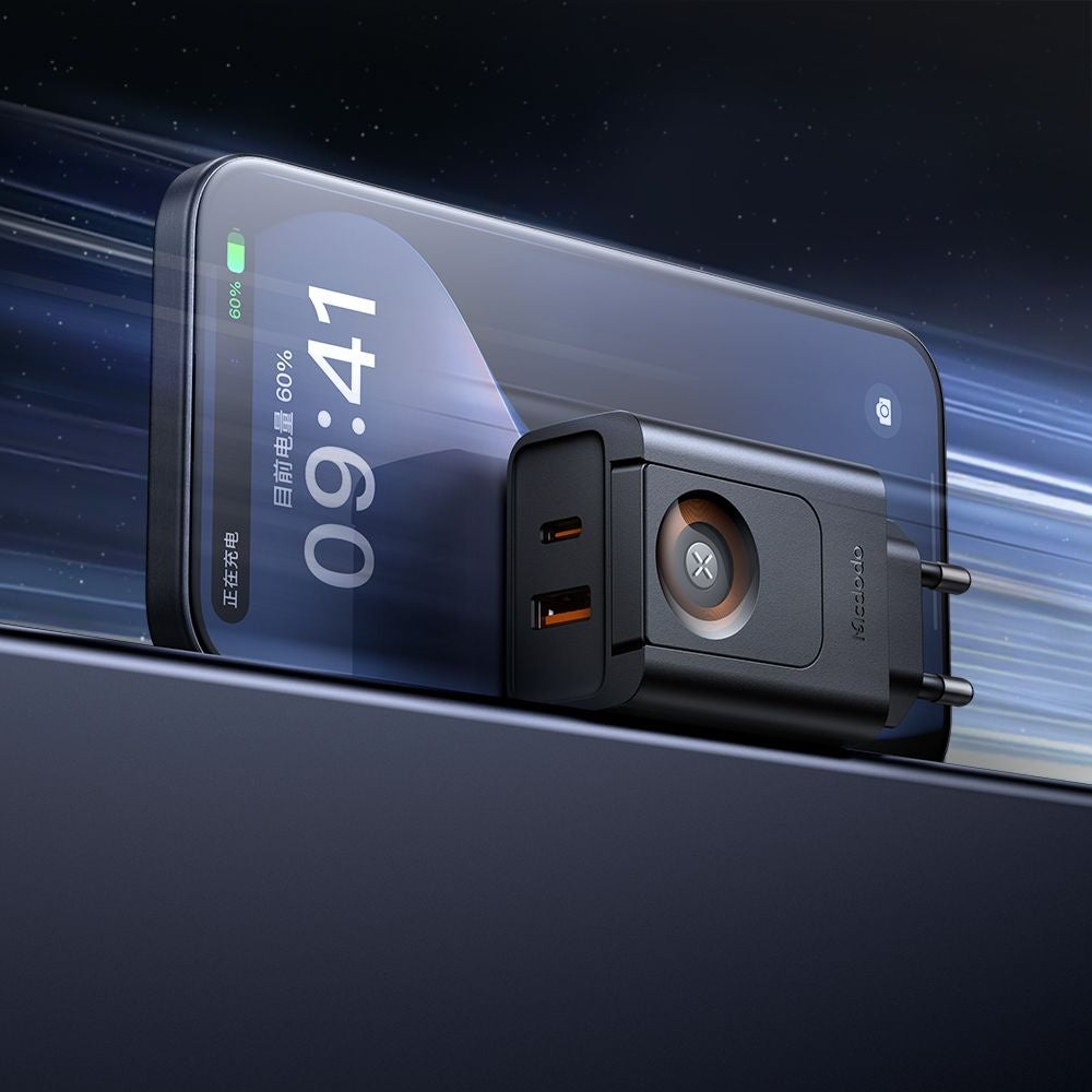 McDodo CH-3700 Companion -verkkolaturi, 30W, 3A, 1 x USB-A - 1 x USB-C, Musta