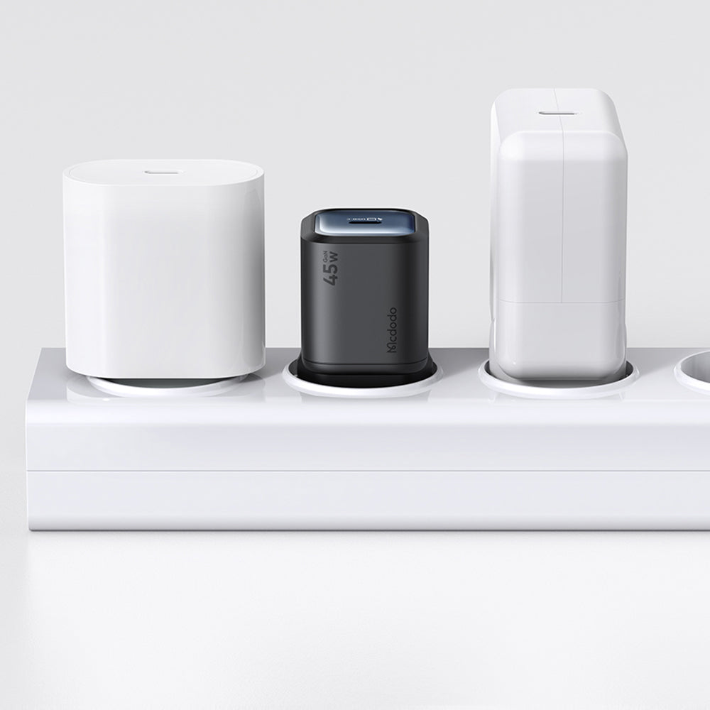 McDodo CH-4391 Ultimate Mini verkkolaturi, 45W, 3A, 1 x USB-C, musta