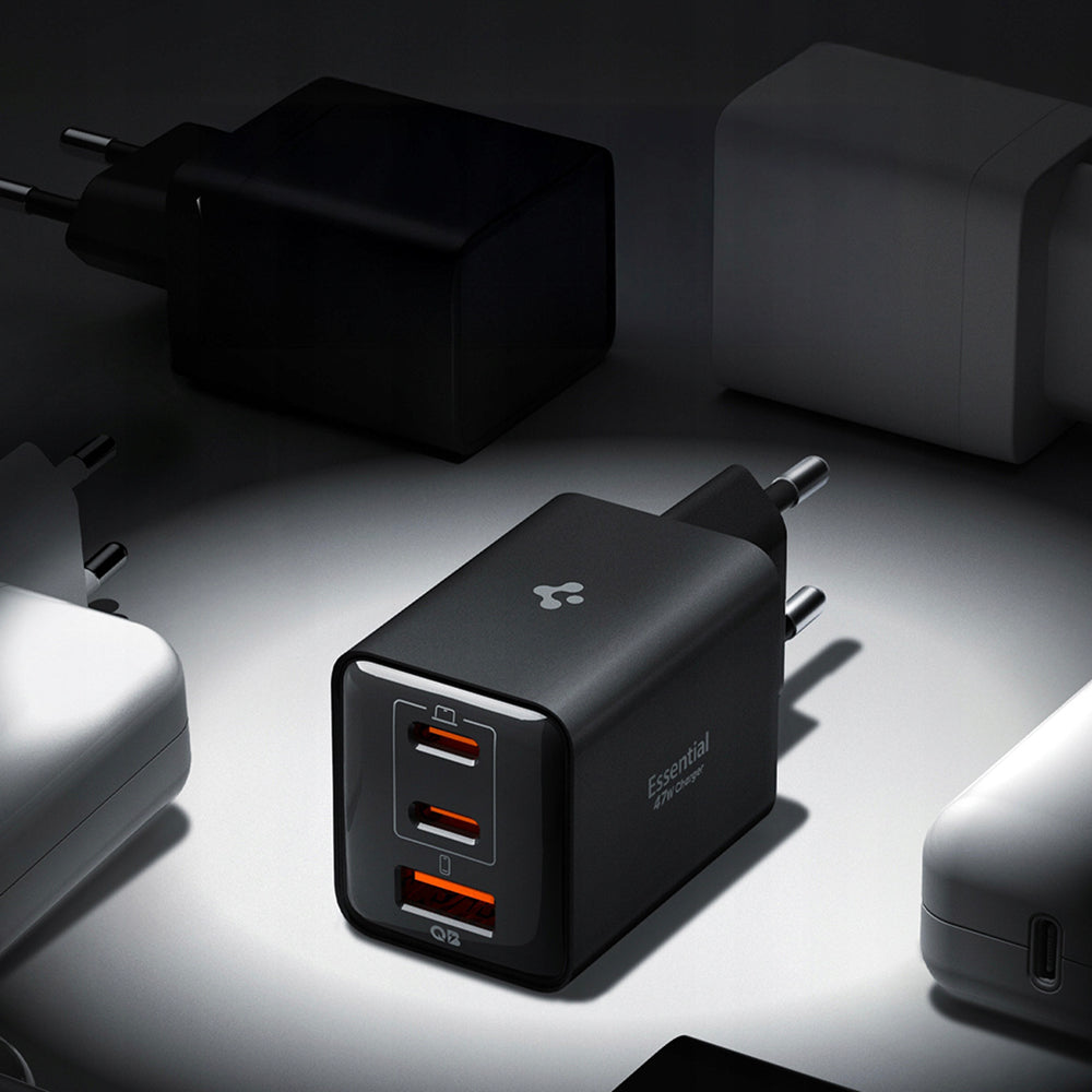 Spigen EE473EU Essential -verkkolaturi, 47W, 3A, 1 x USB-A - 2 x USB-C, Musta ACH09465