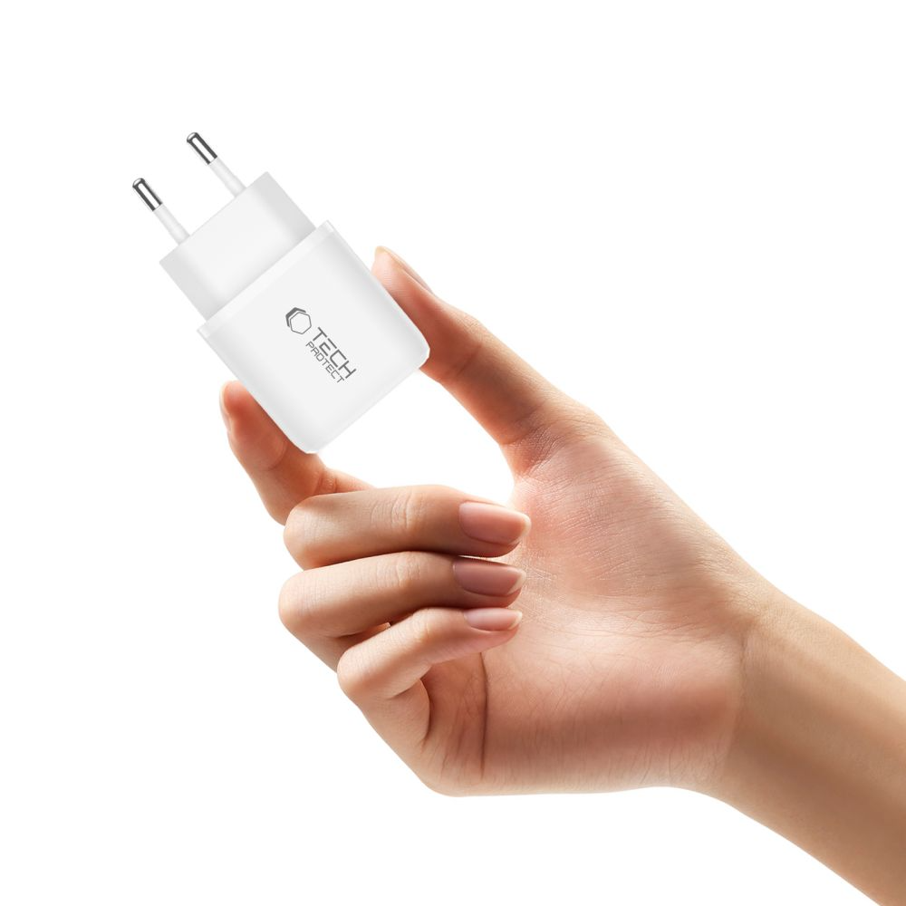 Tech-Protect NCA45W -verkkolaturi, 45W, 3A, 1 x USB-A - 1 x USB-C, Valkoinen
