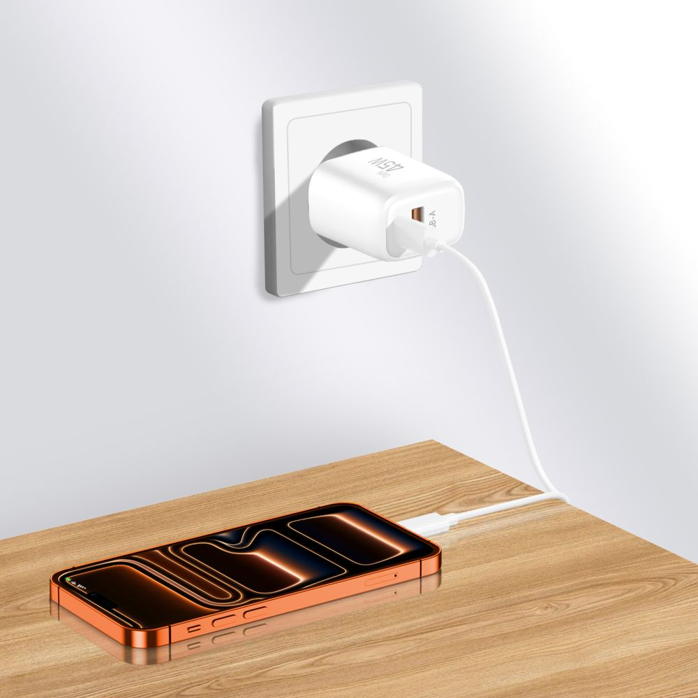 Tech-Protect NCA45W -verkkolaturi, 45W, 3A, 1 x USB-A - 1 x USB-C, Valkoinen