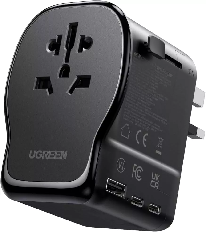 UGREEN Travel S550 verkkolaturi (55001), 65W, 3,25A, 1 x USB-A - 2 x USB-C, Musta